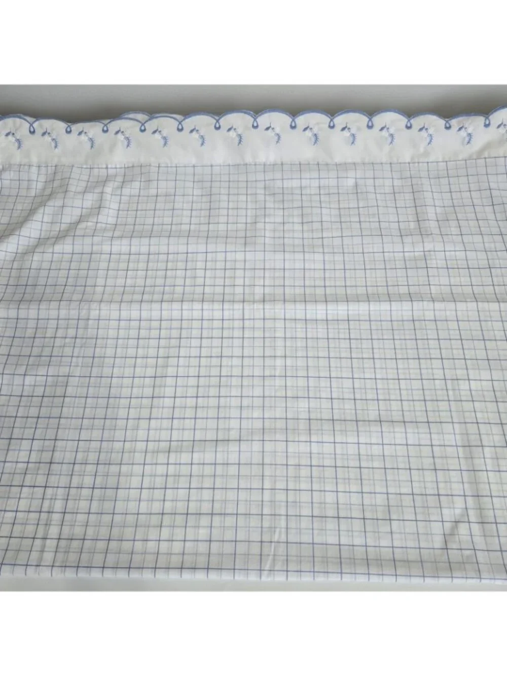 St Mary's Percale Twin Size Flat Sheet Tulips Embroidery Blue White Vintage USA